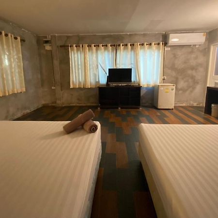 Crescent Bay Resort Koh Samet Exterior photo